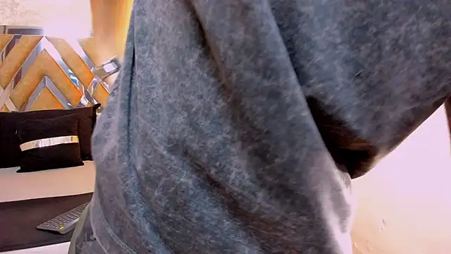 Snapshot of kraven_lust chatting on December 23, 2025, 3:06 am kraven lust online show from December 23, 2025, 3:06 am