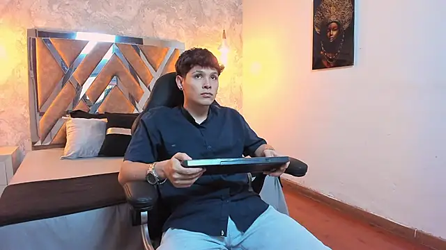 Snapshot of kraven_lust chatting on February 27, 2026, 3:07 am kraven lust online show from February 27, 2026, 3:07 am