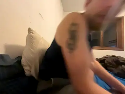 Snapshot of Adam_Phoenix chatting on October 10, 2025, 12:33 am Adam Phoenix online show from October 10, 2025, 12:33 am