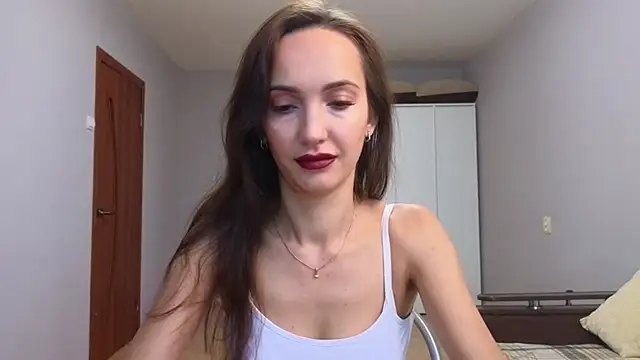 Lillian-Clark online show from November 6, 2025, 5:11 am