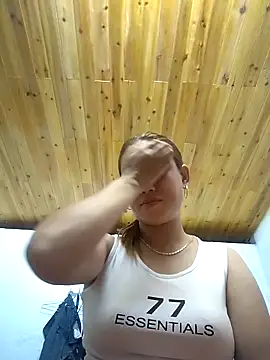 Snapshot of Dung_x chatting on October 12, 2025, 2:18 pm Dung x online show from October 12, 2025, 2:18 pm