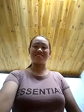 Snapshot of Dung_x chatting on September 27, 2025, 10:10 am Dung x online show from September 27, 2025, 10:10 am