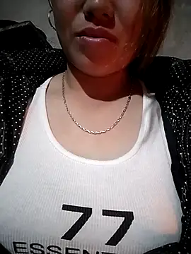 Snapshot of Dung_x chatting on February 1, 2026, 12:36 pm Dung x online show from February 1, 2026, 12:36 pm