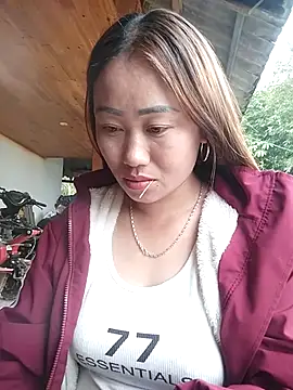 Snapshot of Dung_x chatting on April 5, 2026, 2:07 am Dung x online show from April 5, 2026, 2:07 am