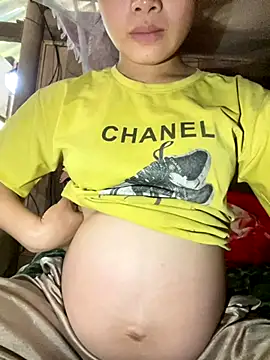 Snapshot of Van_xx chatting on October 12, 2025, 1:18 am Van xx online show from October 12, 2025, 1:18 am