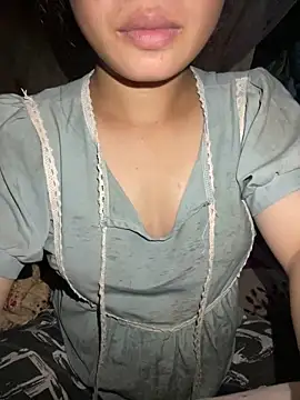 Snapshot of Van_xx chatting on September 21, 2025, 12:43 pm Van xx online show from September 21, 2025, 12:43 pm