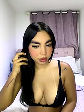 Snapshot of karolaalcendra chatting on November 5, 2025, 3:09 am karolaalcendra online show from November 5, 2025, 3:09 am