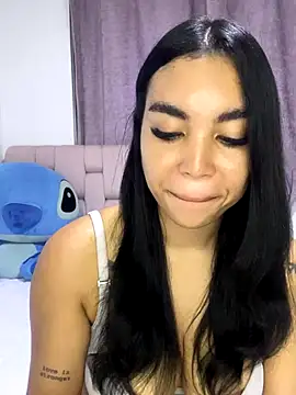 Snapshot of karolaalcendra chatting on November 8, 2025, 2:26 am karolaalcendra online show from November 8, 2025, 2:26 am