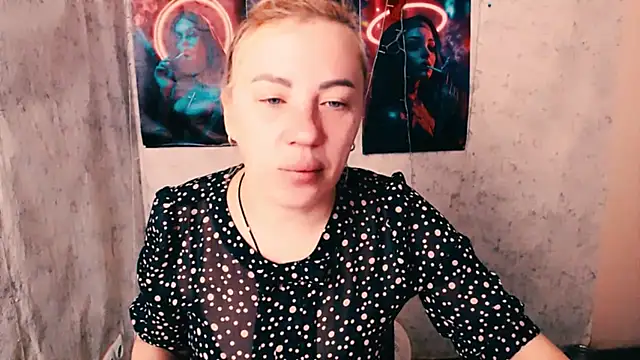 EmmaCat  online show from March 4, 2026, 5:26 am