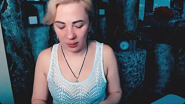 Snapshot of EmmaCat_ chatting on January 8, 2026, 6:19 am EmmaCat online show from January 8, 2026, 6:19 am