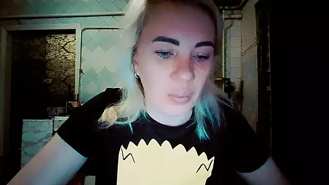 Snapshot of EmmaCat_ chatting on February 13, 2026, 5:18 am EmmaCat online show from February 13, 2026, 5:18 am