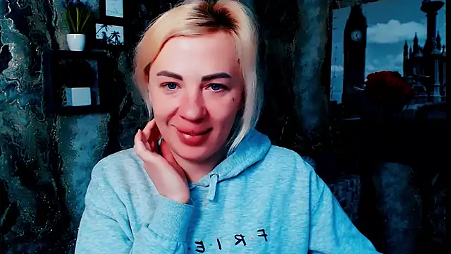 Snapshot of EmmaCat_ chatting on February 28, 2026, 6:02 am EmmaCat online show from February 28, 2026, 6:02 am