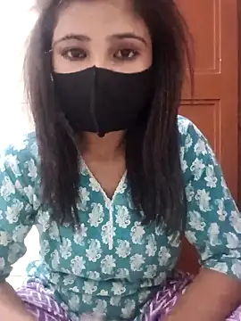 Snapshot of Arti_ chatting on October 20, 2025, 5:24 pm Arti online show from October 20, 2025, 5:24 pm