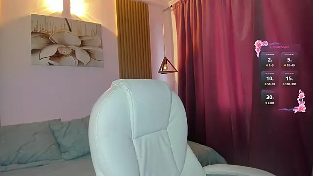 KoraRousee online show from June 19, 2026, 7:09 pm