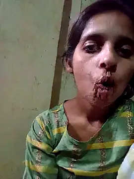 Snapshot of Saloni-Gupta chatting on October 28, 2025, 8:57 am Saloni-Gupta online show from October 28, 2025, 8:57 am