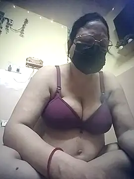 thehotlady online show from July 22, 2026, 3:52 am