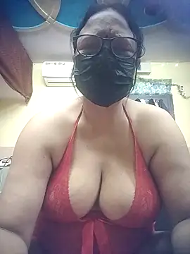 Snapshot of thehotlady chatting on June 6, 2026, 3:12 am thehotlady online show from June 6, 2026, 3:12 am