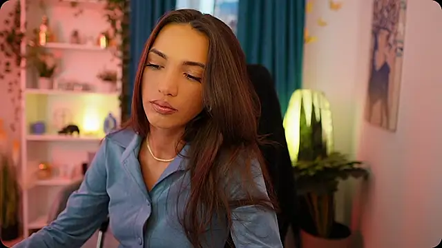 Snapshot of Alexis_Love_ chatting on October 1, 2025, 1:15 pm Alexis Love online show from October 1, 2025, 1:15 pm