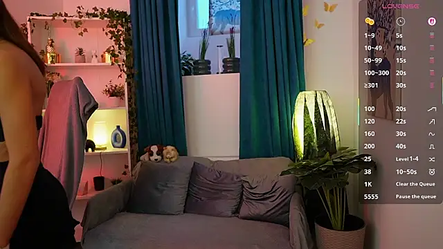 Snapshot of Alexis_Love_ chatting on October 24, 2025, 2:16 pm Alexis Love online show from October 24, 2025, 2:16 pm