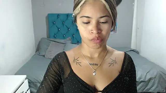 Snapshot of mia_sexgirl chatting on March 18, 2026, 12:19 pm mia sexgirl online show from March 18, 2026, 12:19 pm