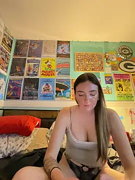 Snapshot of kaybabyx4 chatting on April 11, 2026, 12:18 am kaybabyx4 online show from April 11, 2026, 12:18 am