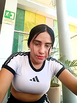 Snapshot of Katalella_Hott chatting on October 26, 2025, 3:12 pm Katalella Hott online show from October 26, 2025, 3:12 pm