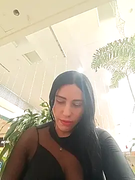 Snapshot of Katalella_Hott chatting on October 25, 2025, 3:01 pm Katalella Hott online show from October 25, 2025, 3:01 pm