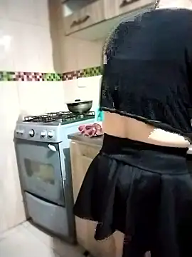 Snapshot of LaraCaliente chatting on January 10, 2026, 2:07 am LaraCaliente online show from January 10, 2026, 2:07 am