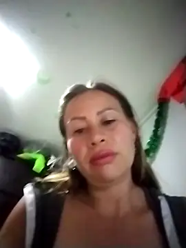 Snapshot of LaraCaliente chatting on November 20, 2025, 2:23 am LaraCaliente online show from November 20, 2025, 2:23 am