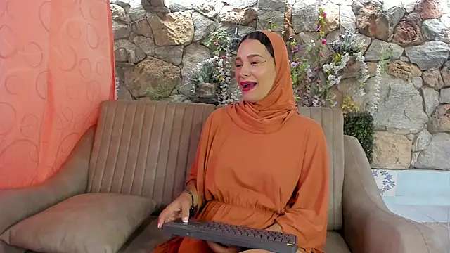Snapshot of ShanaJamil chatting on June 25, 2026, 12:10 pm ShanaJamil online show from June 25, 2026, 12:10 pm