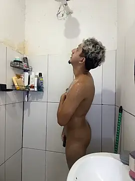 CasalMaldoso01 online show from February 13, 2026, 11:27 pm