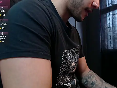 RichardMilleer online show from November 5, 2025, 1:58 pm