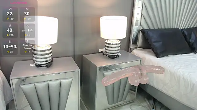 MavisManson online show from October 27, 2025, 7:48 pm