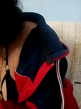 Snapshot of Deliciouskimi chatting on December 18, 2025, 10:30 am Deliciouskimi online show from December 18, 2025, 10:30 am