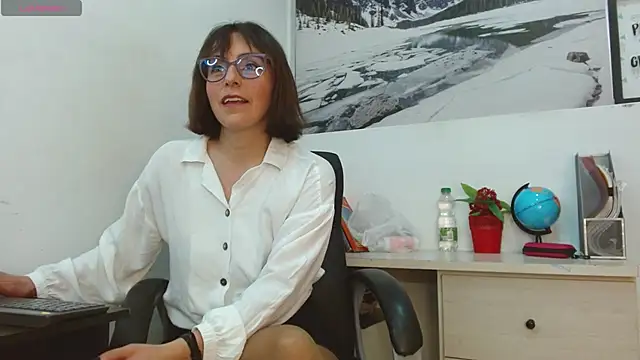 Ava Raye online show from March 4, 2026, 7:32 pm