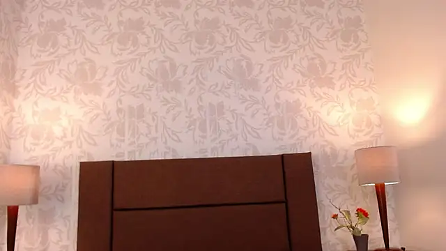 Snapshot of Ava_Raye chatting on December 1, 2025, 7:15 pm Ava Raye online show from December 1, 2025, 7:15 pm