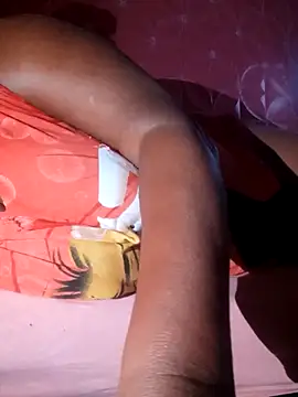 Snapshot of Rosabela04 chatting on December 16, 2025, 12:59 am Rosabela04 online show from December 16, 2025, 12:59 am