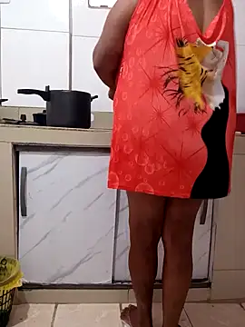 Snapshot of Rosabela04 chatting on October 3, 2025, 1:56 pm Rosabela04 online show from October 3, 2025, 1:56 pm