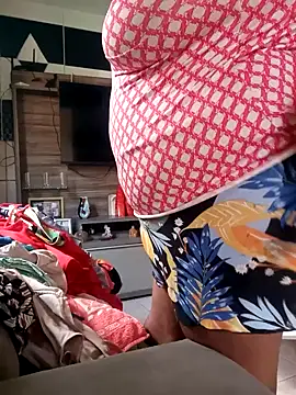 Snapshot of Rosabela04 chatting on September 24, 2025, 6:03 pm Rosabela04 online show from September 24, 2025, 6:03 pm