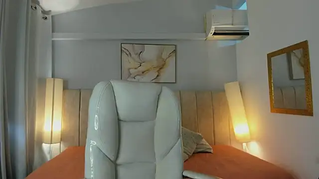 Anntonellaa online show from December 5, 2025, 7:12 pm