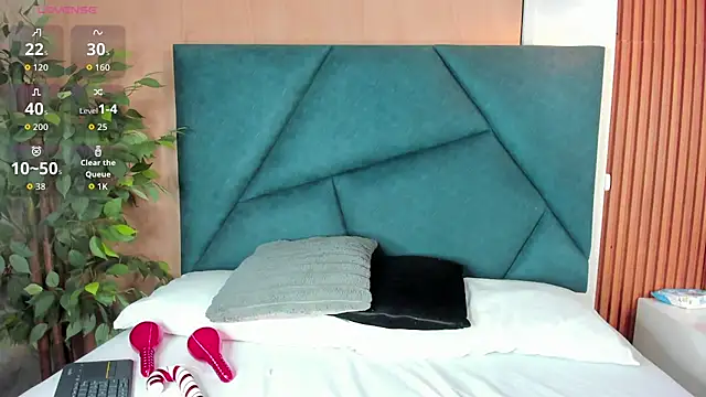 Snapshot of VictoriaHarriss chatting on December 2, 2025, 12:40 pm VictoriaHarriss online show from December 2, 2025, 12:40 pm