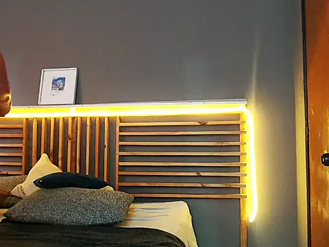 arnold taylor online show from February 21, 2026, 10:45 pm