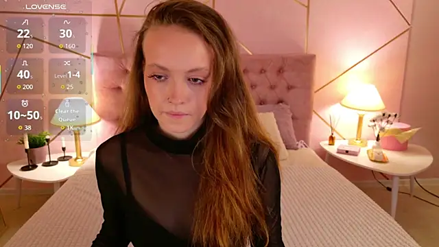 Snapshot of SallyPinkman chatting on September 29, 2025, 9:05 am SallyPinkman online show from September 29, 2025, 9:05 am