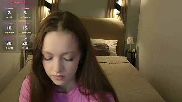 Snapshot of SallyPinkman chatting on June 7, 2026, 9:03 am SallyPinkman online show from June 7, 2026, 9:03 am