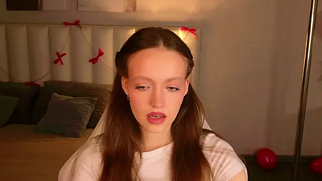 Snapshot of SallyPinkman chatting on February 16, 2026, 12:15 pm SallyPinkman online show from February 16, 2026, 12:15 pm