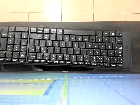 naty lan11 online show from October 18, 2025, 1:46 pm