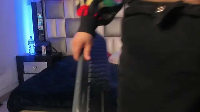 Snapshot of abbiecollins_js chatting on November 25, 2025, 3:40 am abbiecollins js online show from November 25, 2025, 3:40 am