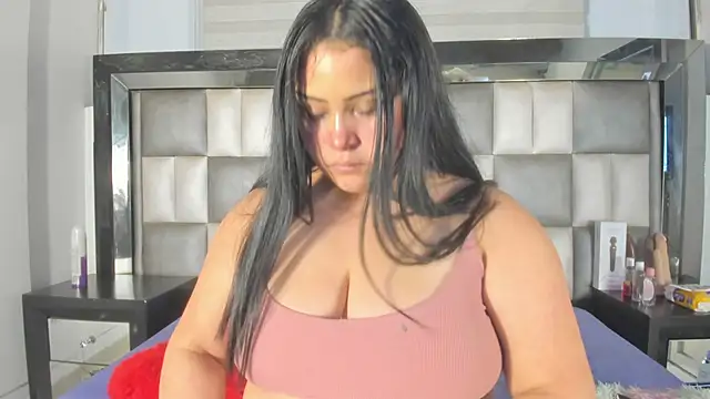 Snapshot of abbiecollins_js chatting on November 12, 2025, 3:43 am abbiecollins js online show from November 12, 2025, 3:43 am