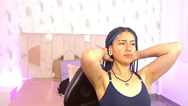 DAKOTA TAY1 online show from October 27, 2025, 11:55 am