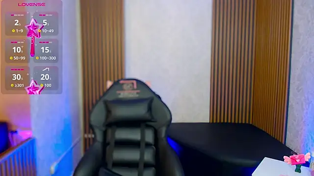 DAKOTA TAY1 online show from October 19, 2025, 3:31 am